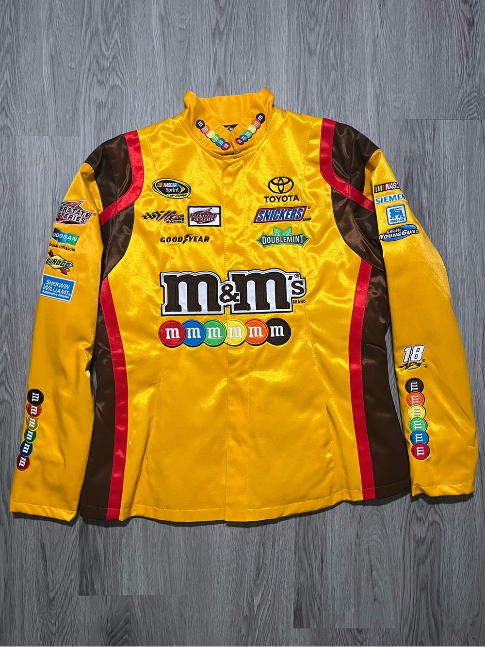 Vintage NASCAR Chase Authentics Kyle Busch racing button jacket women’s medium